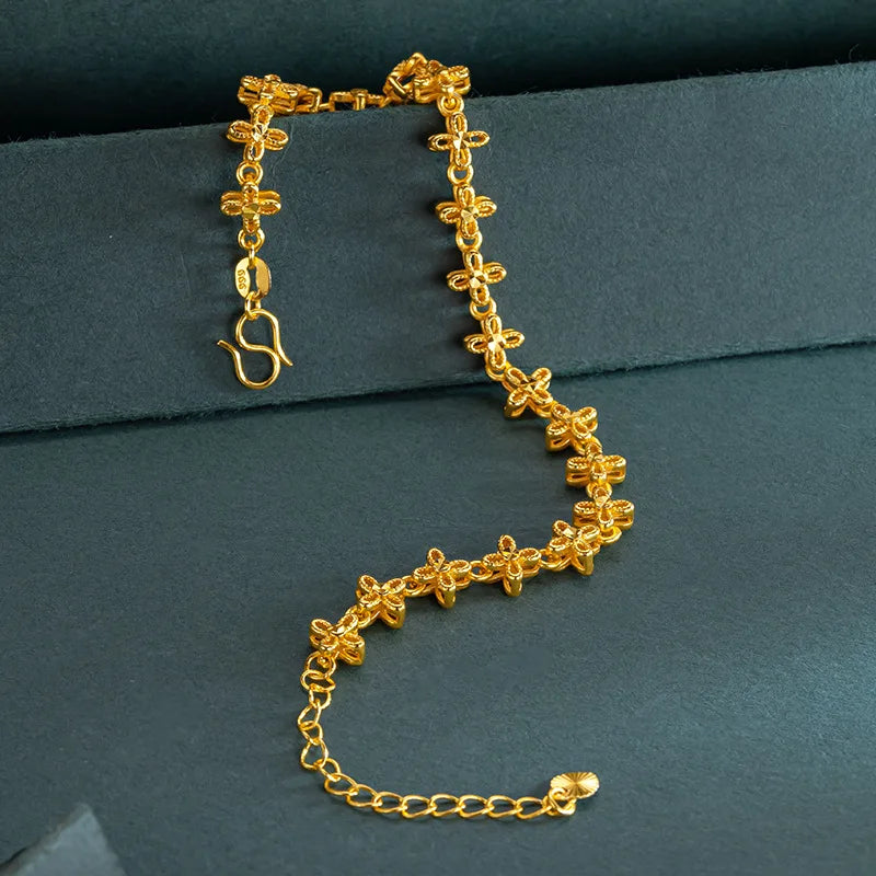 Clover Charm